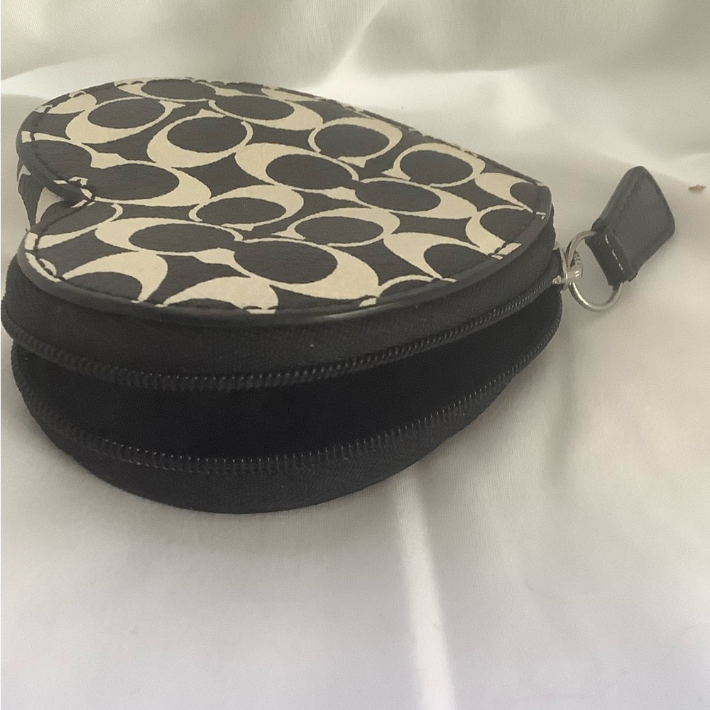 Coach Black and Cream Heart-Shaped Coin Purse - Picture 6 of 6